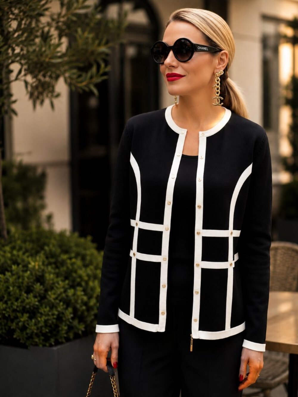 ESCADA Contrast Striped Santana Knit Jacket L Top Sweater Cardigan Travel VTG - Picture 1 of 15